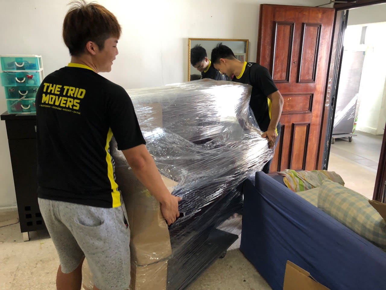 The Trio Movers 20 The Trio Mover Moving Piano Out Of House